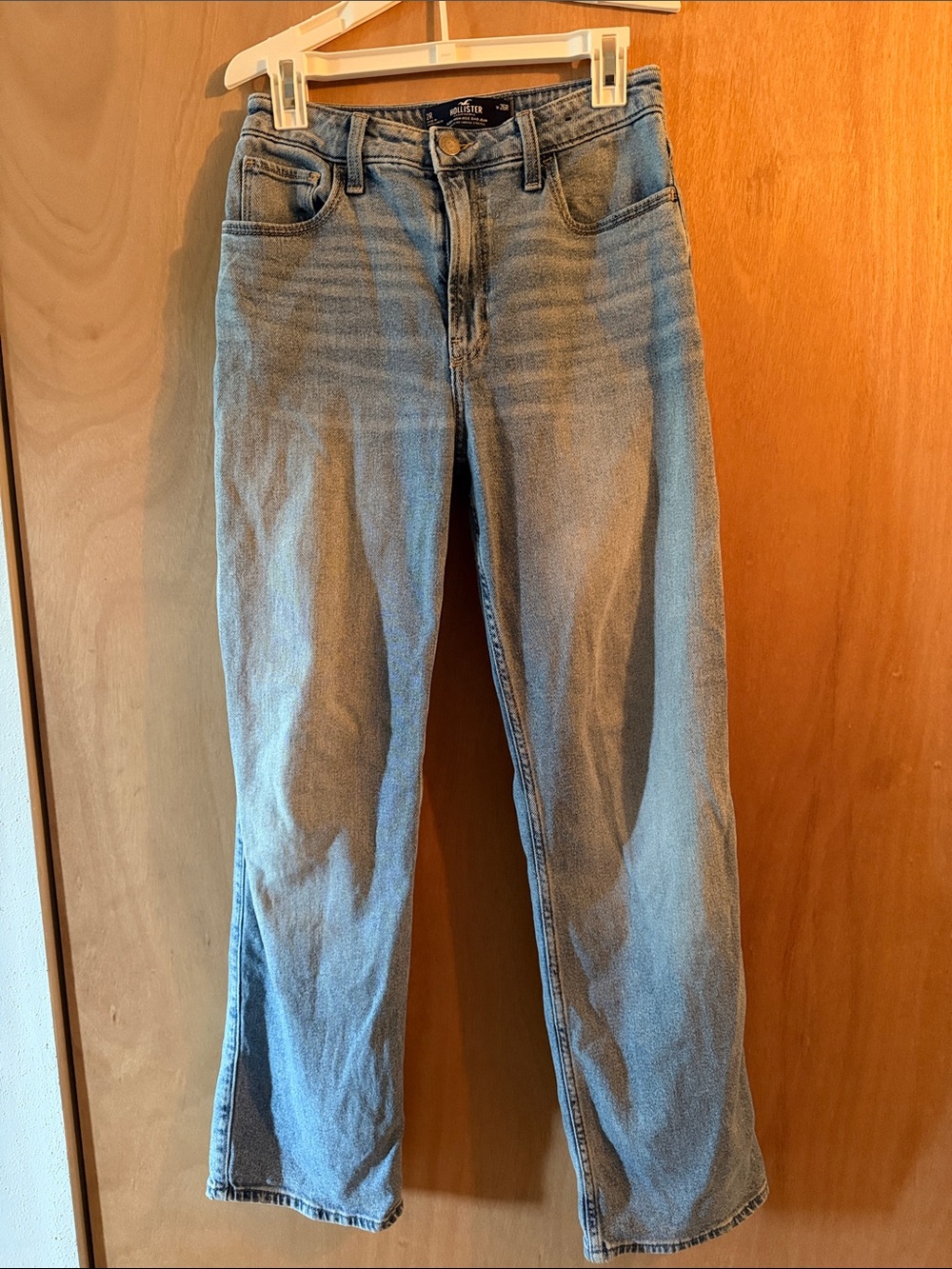 Hollister Ultra High Rise Light Wash Dad Jeans